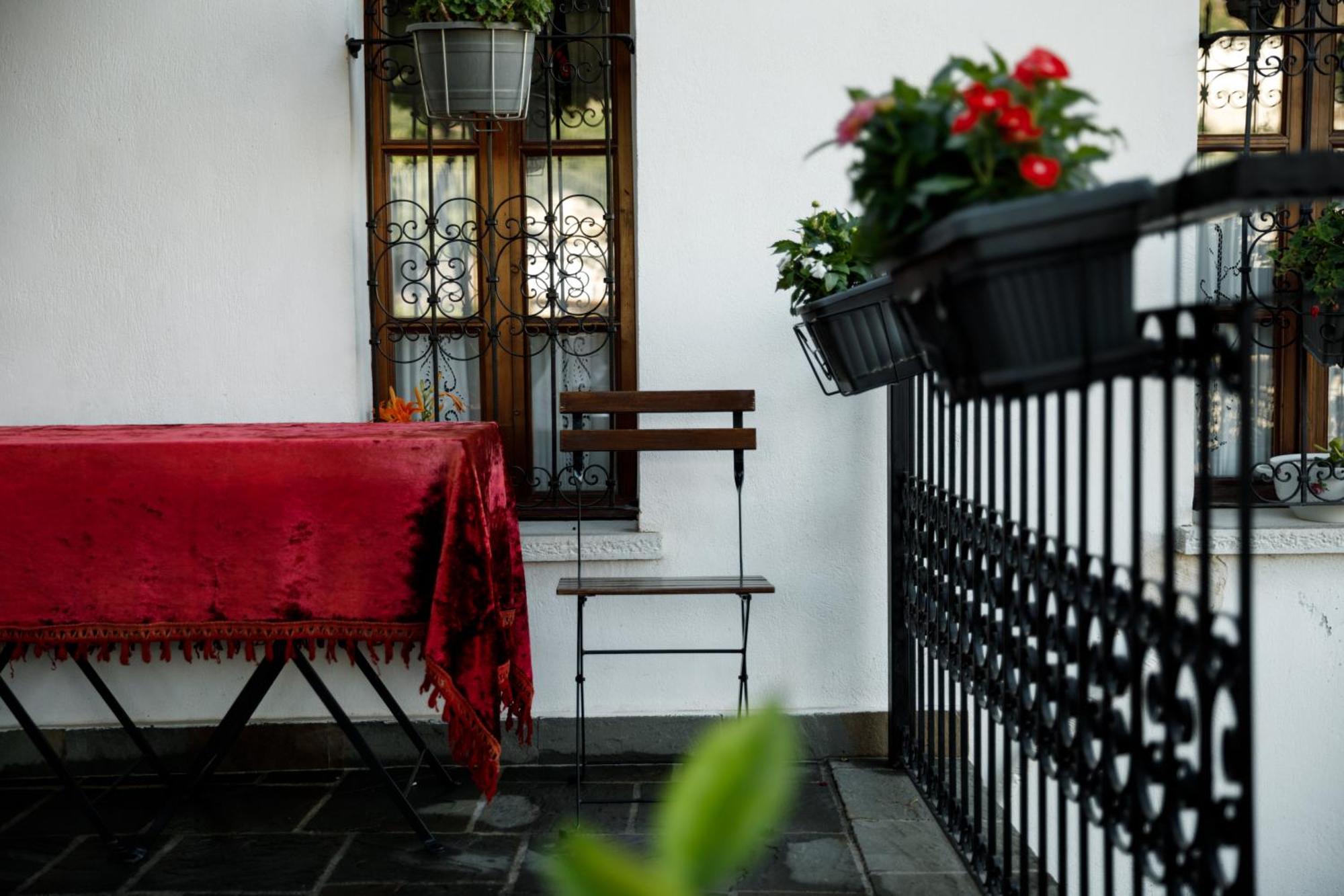 Boutique Hotel Musee Gjirokaster Ngoại thất bức ảnh